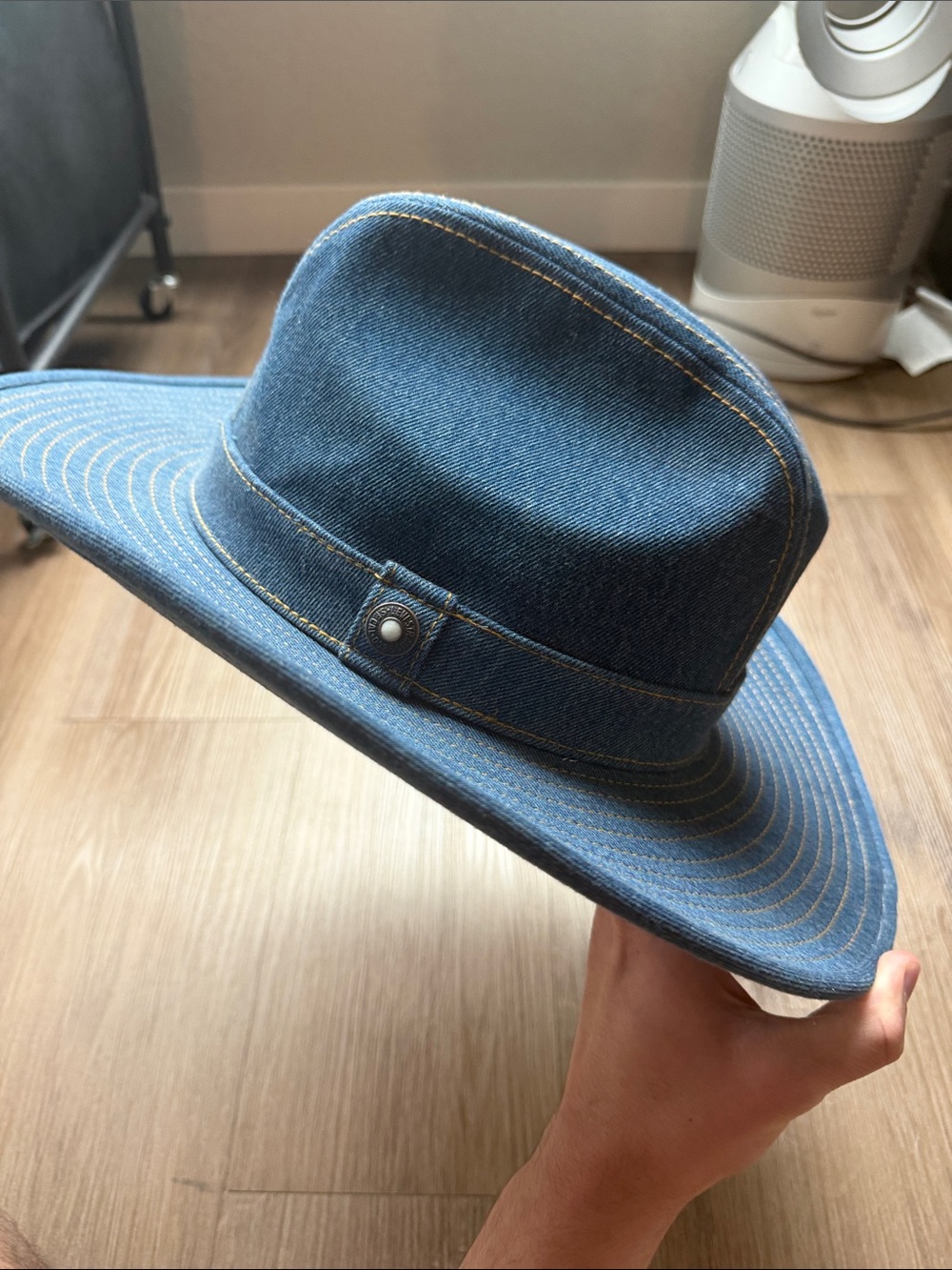 Levi’s denim cowboy hat - Picture 2 of 4